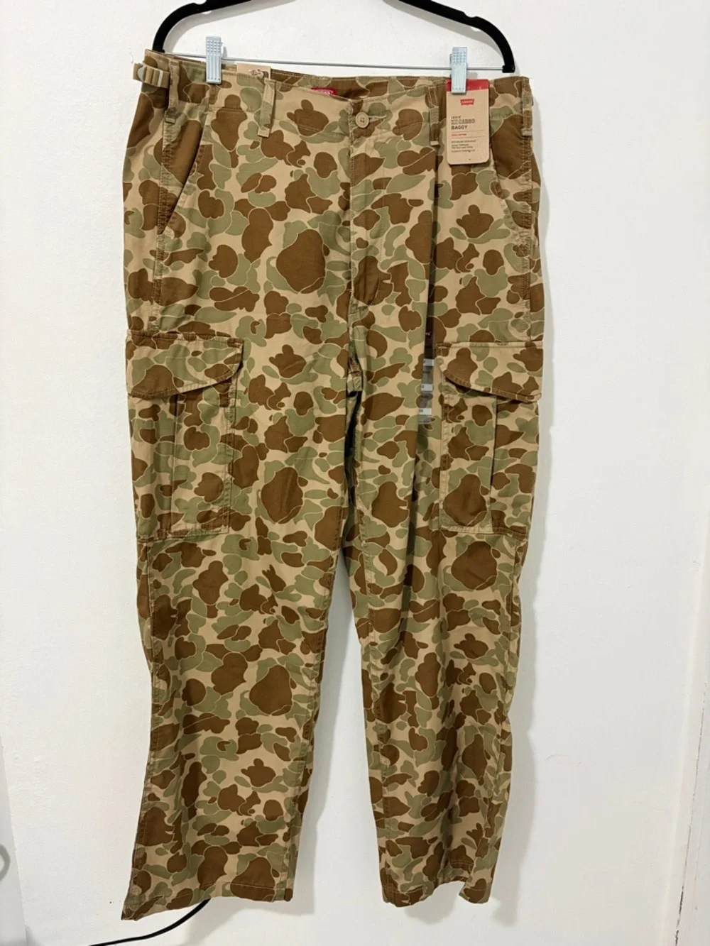 NWT Levi's XX Cargo Baggy Fit Pants in Camo - size 36 x 32